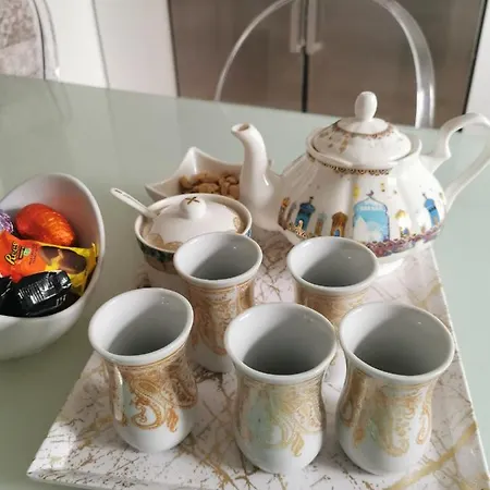 La Fontaine O Roses-disneyland Paris- Shuttle To Train Station, Disneyland And Malls Chalifert