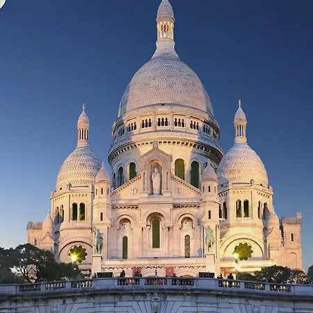 La Fontaine O Roses-disneyland Paris- Shuttle To Train Station, Disneyland And Malls Chalifert